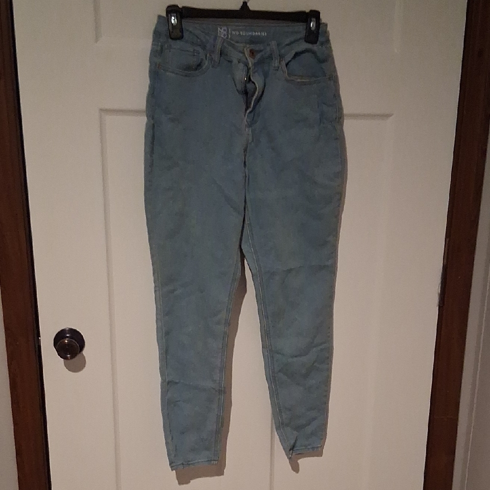 No Boundaries Light Blue Straight Leg Size 9 Jeans